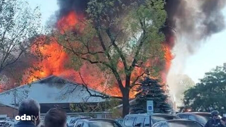 kiliseye silahli saldiri yaralilar var TtCwmCb1