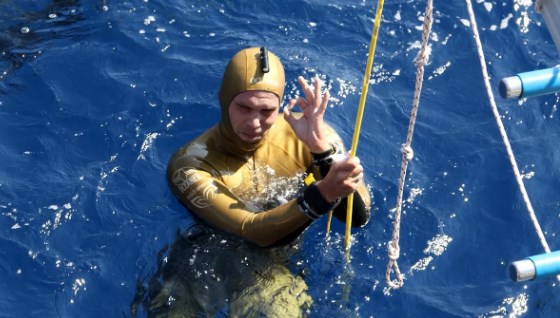 rus sporcudan tarihi basari molchanov 126 metre ile rekor tazeledi 3UV8SwB4