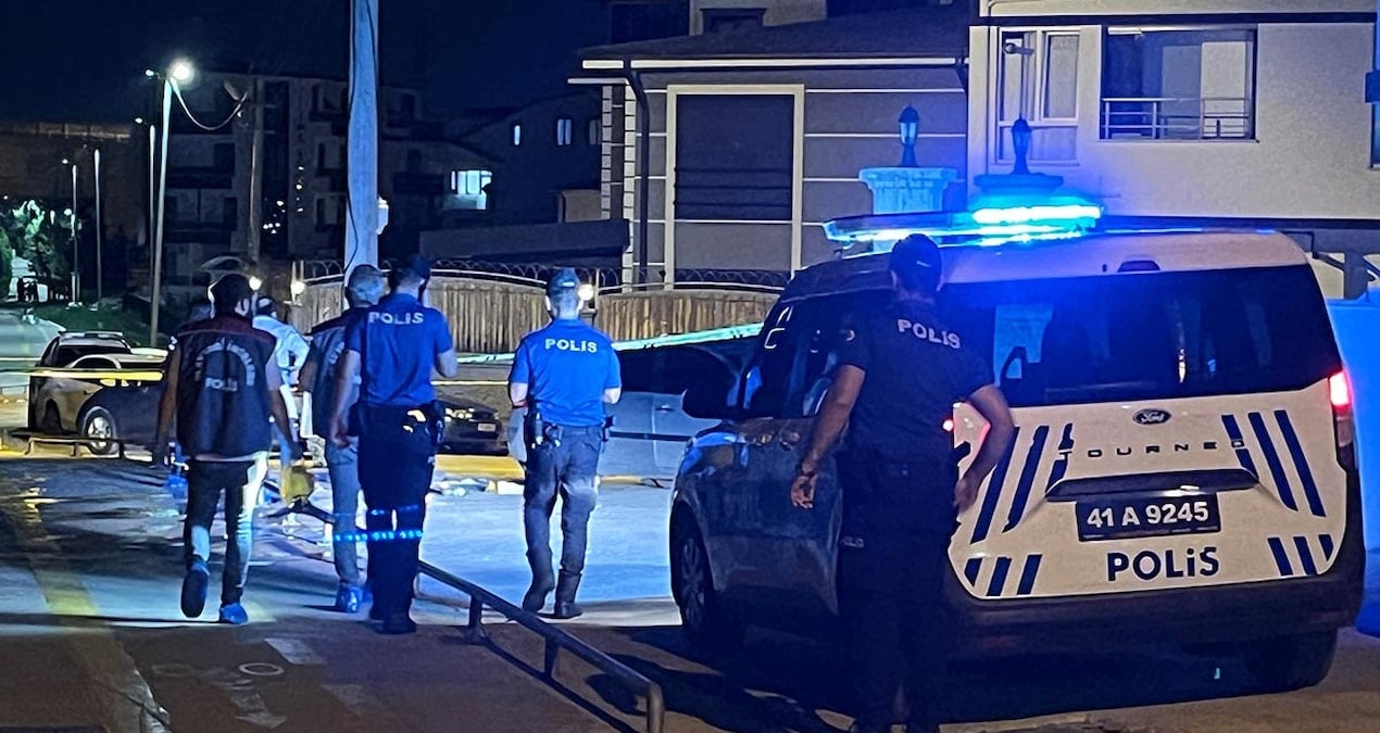 takintili eski sevgili dehset sacti 3 kisi oldu 2eUcXtVv