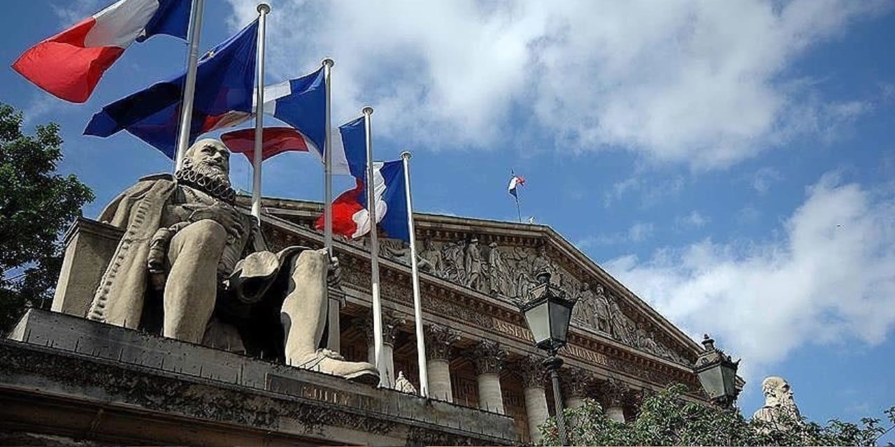 yeni fransa basbakani belli oldu TfHBRGs1