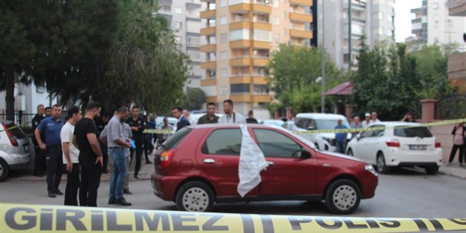 adanada bir kisi otomobilde olu bulundu aUZnUapW.jpg