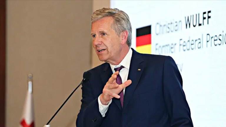 eski almanya cumhurbaskani wulff turkiye avrupaya cok yakin m9j1BdyA.jpg