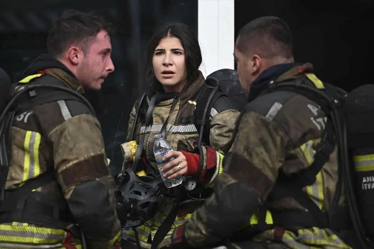 yenimahallede yangin n7ZMeQuc.jpg