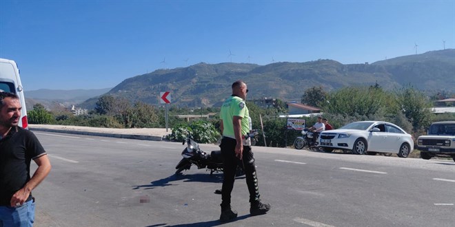 hatayda 3 aracin karistigi kazada 1 kisi oldu OuPpxDH2.jpg