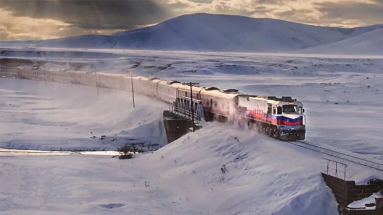 karlarin-icinde-efsane-yolculuk-2025-2026-turistik-dogu-ekspresi-bilet-fiyatlari-ve-tarihleri-aciklandi-s6p6tVUw.jpg