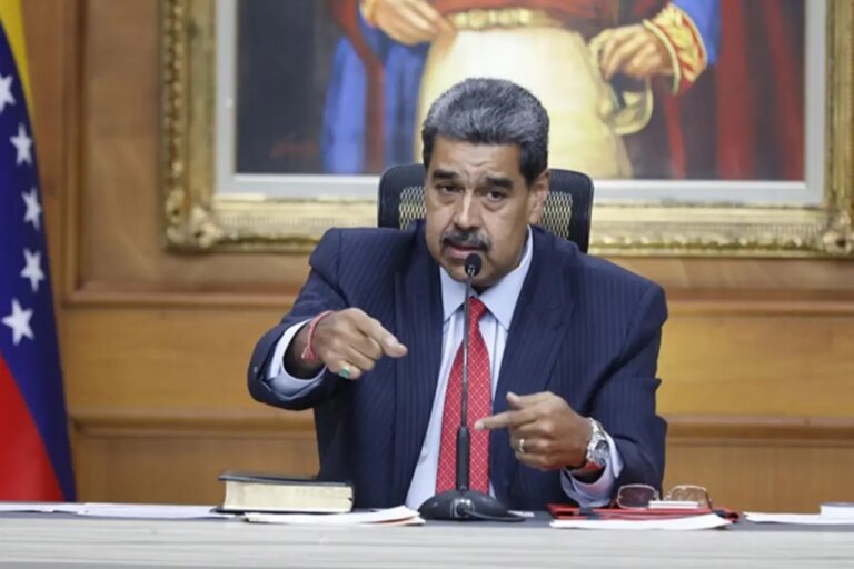 maduro-hangi-ulkeye-goturulecek-abdli-senatorden-ilk-ipucu-IprR1TUy.jpg