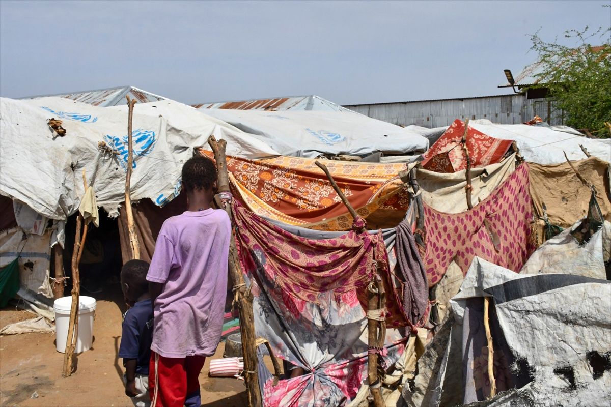 Güney Sudan Mültecilerinin Karşılaştığı Zorluklar ve Umut Arayışı
